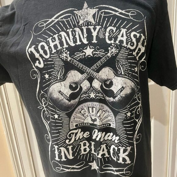 Y2k 90’ Johnny Cash Tshirt distressed Black The Man in Black size large - Picture 3 of 9